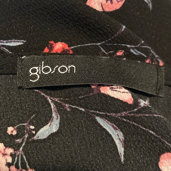 Gibson Floral Blouse - Picture 6 of 6